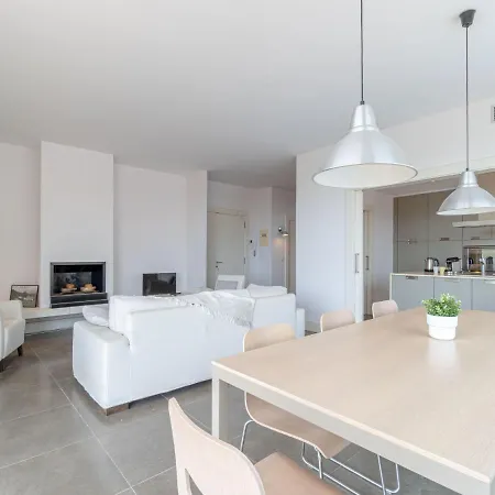 Almadrava By Interhome Roses